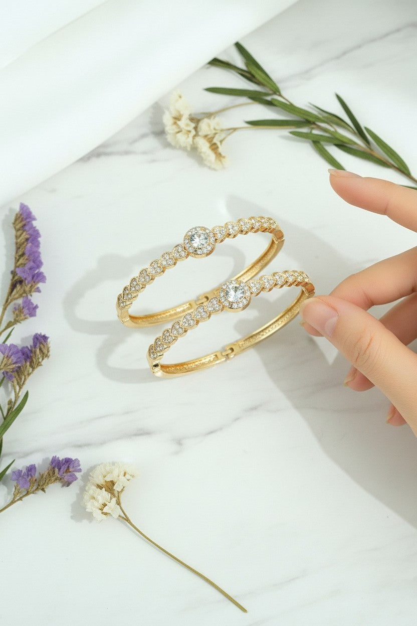 Luxury Golden Crystal Halo Heart Bangle Bracelet