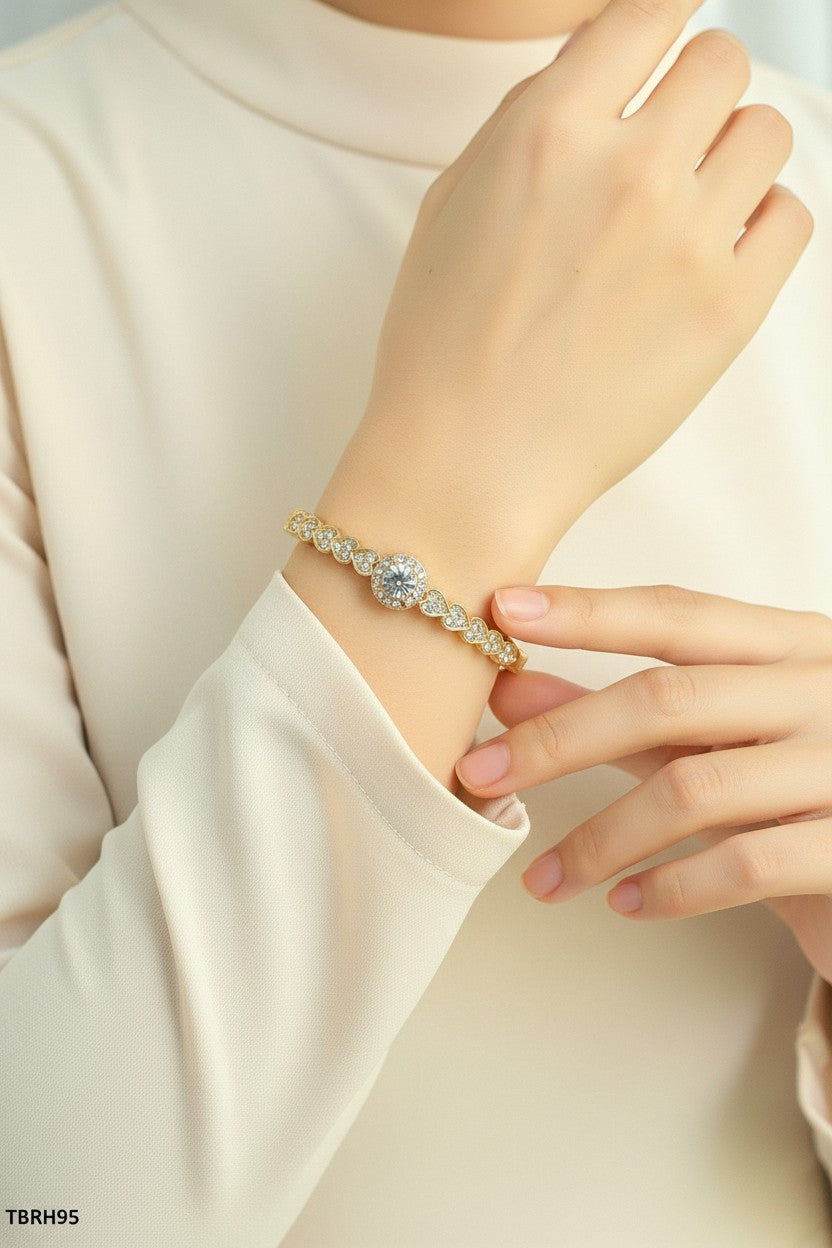 Luxury Golden Crystal Halo Heart Bangle Bracelet